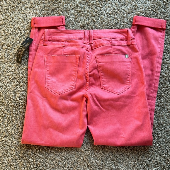 Bebe skinny crop jeans size 28 , minimal distressed - Picture 3 of 4